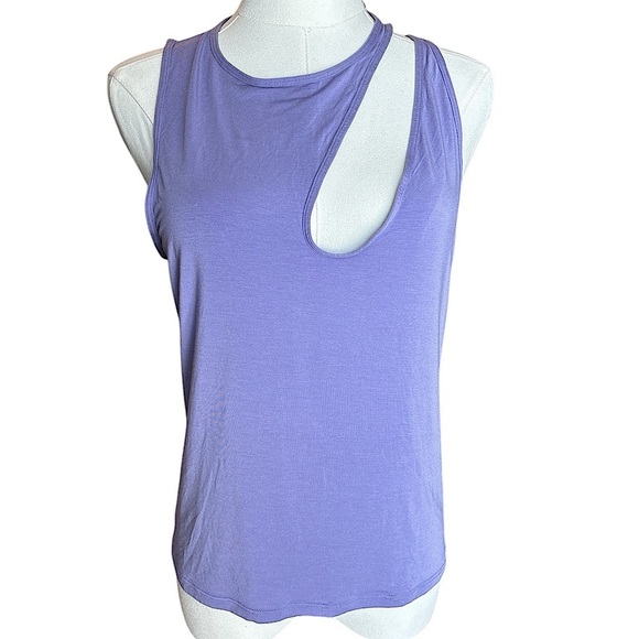 Lululemon Shoulder Cut Out Yoga Tank Top - Picture 2 of 4